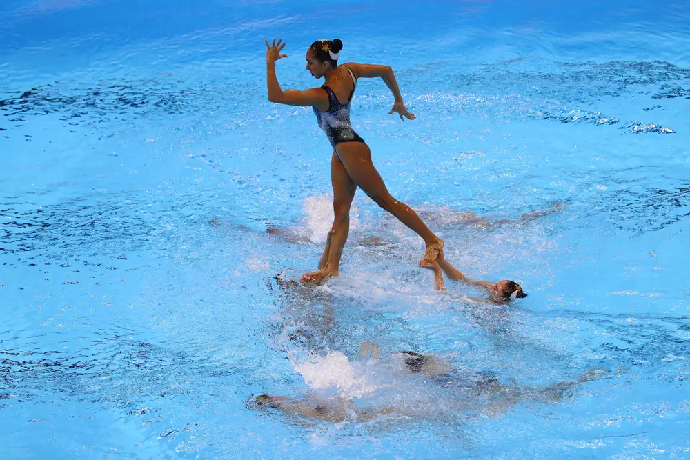 Sync Swim Fun: Hilarious Moments of Synchronized Swimming