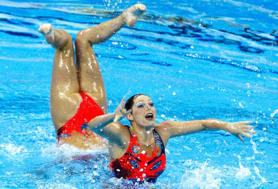 Sync Swim Fun: Hilarious Moments of Synchronized Swimming