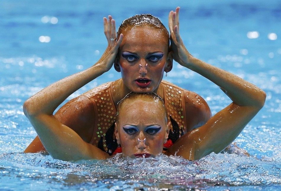 Sync Swim Fun: Hilarious Moments of Synchronized Swimming