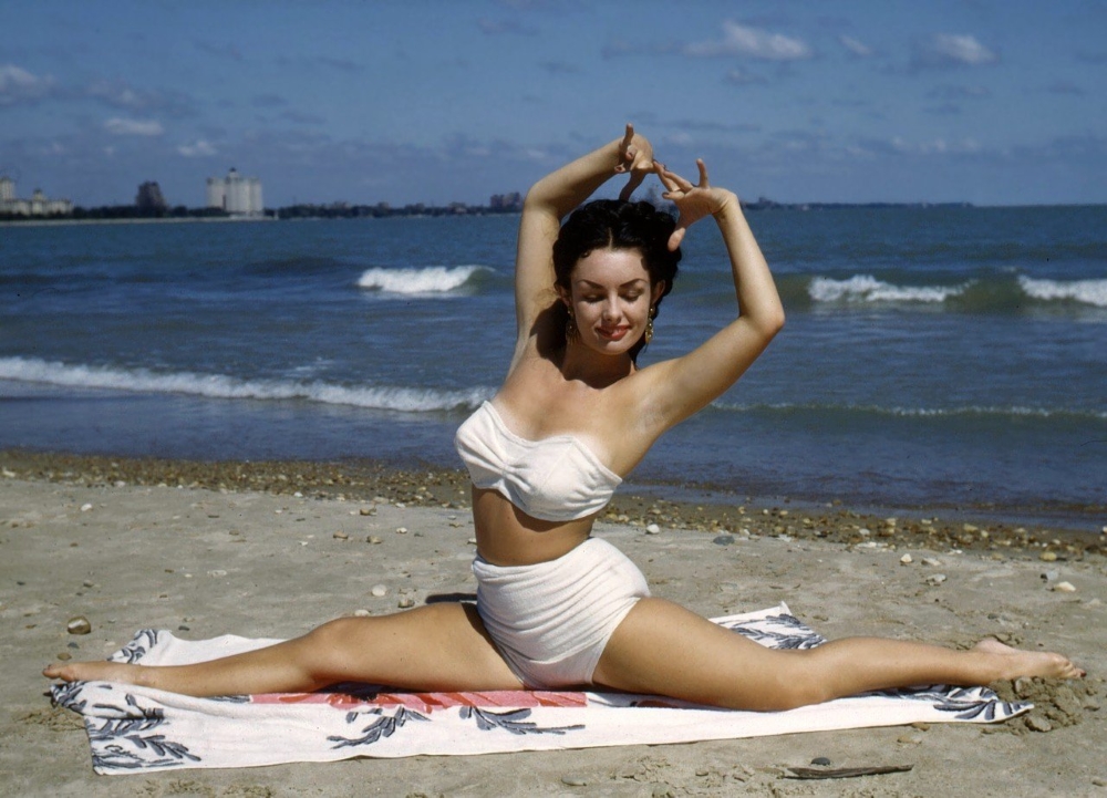 Beachside Memories: Retro Photos to Make You Smile