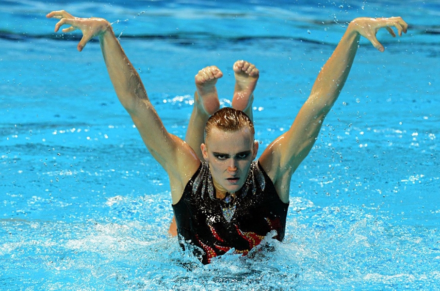 Sync Swim Fun: Hilarious Moments of Synchronized Swimming